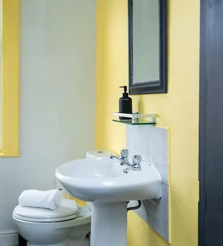 Graham House Leeds (West Yorkshire)